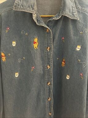 M/L Blue Denim Button-Up Long Sleeve Winnie the Pooh Embroidered Fashion Jacket
